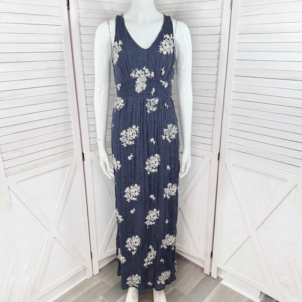 Westport Floral Embroidered Crinkle Smocked Waist Maxi Dress Blue Small
